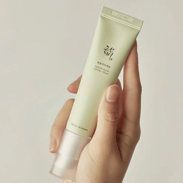 Mitrinošs C vitamīna serums | Beauty of Joseon Light On Serum Centella + Vita C