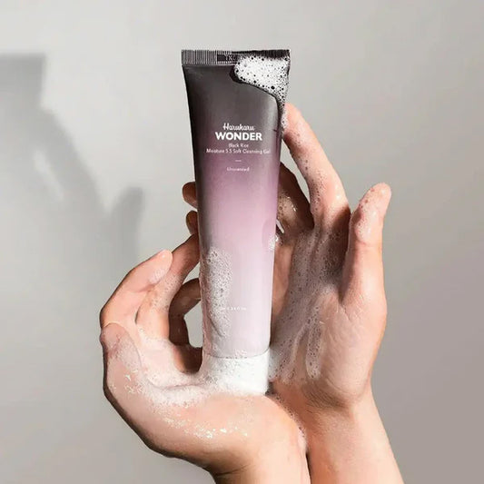 Attīrošs gels sejai ar rīsu ekstraktu | Haruharu Wonder Black Rice Moisture 5.5 Soft Cleansing Gel