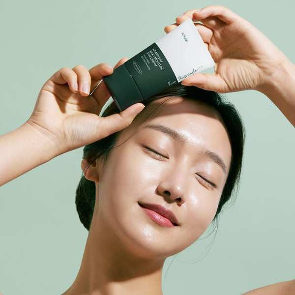 Mitrinošs saules aizsargkrēms ar SPF50+ | Anua Heartleaf Silky Moisture Sun Cream