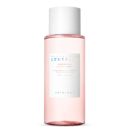SKIN1004 Madagascar Centella Poremizing Clear Toner – toniks, kas attīra ādu, samazina poras un regulē sebuma izdalīšanos.