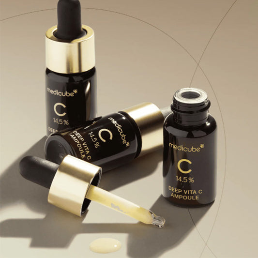 Balinošs serums ar C vitamīnu – Medicube Deep Vita C Ampoule 2.0 stikla pudelē