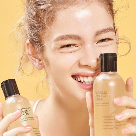 Propolisa toniks uzklāts uz vates plāksnītes