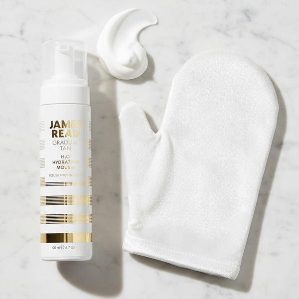 James Read Gradual Tan H2O Hydrating Mousse kas nenosmērē apģērbu