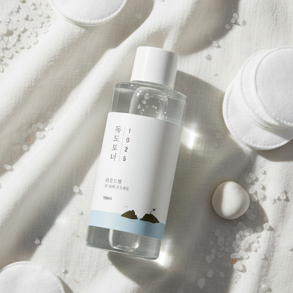 Round Lab 1025 Dokdo Toner mitrinošs un maigi eksfoliējošs sejas toneris ar jūras minerāliem koore