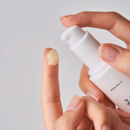 BEAUTY OF JOSEON Ginseng Moist Sun Serum SPF 50+ PA++++