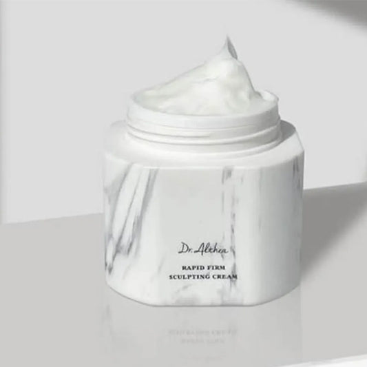 Vieglā un mitrinošā Dr. Althea Rapid Firm Sculpting Cream tekstūra