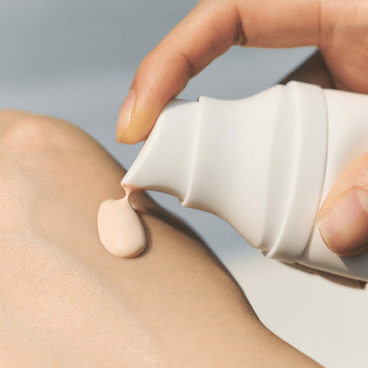 Saules aizsargkrēms ar toni SPF50+ | skin1004 Madagascar Centella Tone Brightening tone-up sunscreen