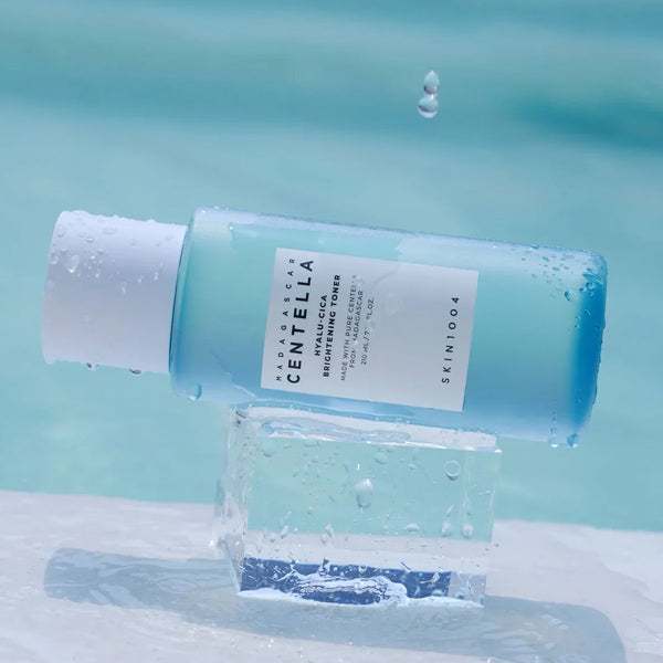 Madagascar Centella Hyalu-Cica Brightening Toner - sejas ādu izgaismojošs toneris