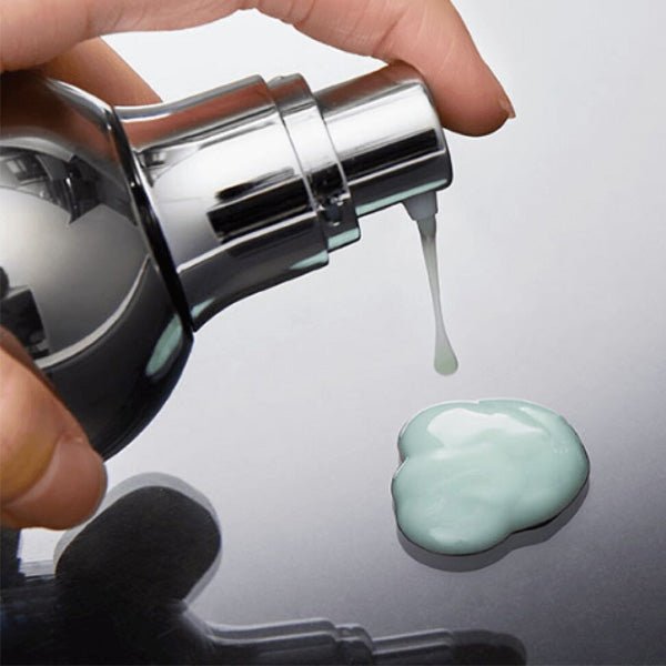 Ādas toni izgaismojoša skābekļa esence | MediPeel Peptide 9 Volume White Cica Essence PRO - KOORE