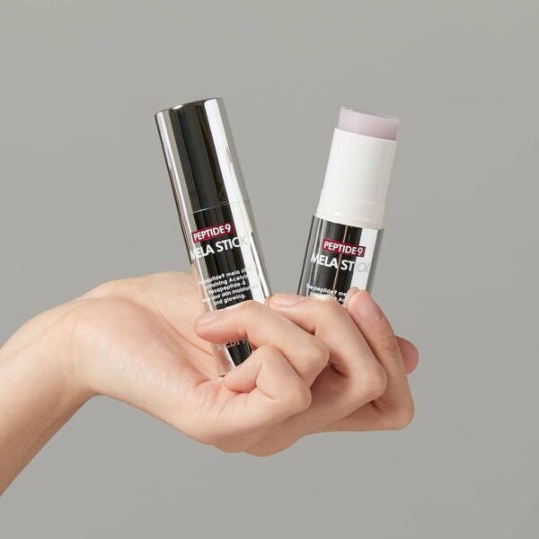 Ādas toni izlīdzinošs pretgrumbu zīmulis - stiks | MediPeel Peptide 9 Mela Stick - KOORE