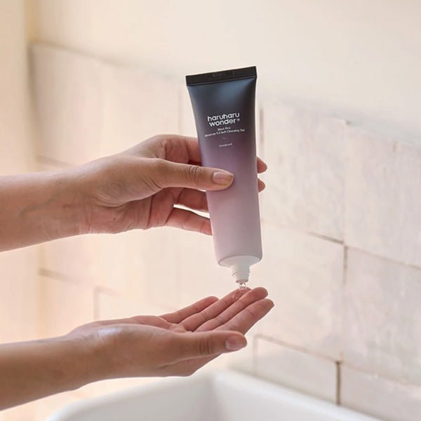 Attīrošs gels sejai ar rīsu ekstraktu | Haruharu Wonder Black Rice Moisture 5.5 Soft Cleansing Gel - KOORE