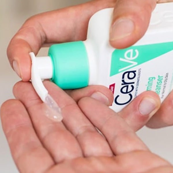Attīrošs putojošs gēls normālai un taukainai ādai | CeraVe Foaming Cleanser for normal to oily skin - KOORE