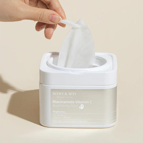 Auduma sejas maskas vienmērīgam ādas tonim 30 gab. | Mary&May Niacinamide Vitamin C Brightening Mask - KOORE