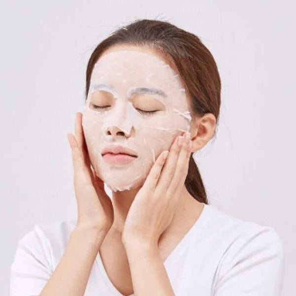 Mitrinoša lokšņu sejas maska ar bērzu sulu | Round Lab Birch Juice Moisturizing Mask - KOORE