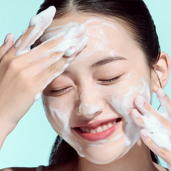 Mitrinošas sejas mazgāšanas putas ar PDRN | Anua PDRN Hyaluronic Acid Moisturizing Cleansing Foam - KOORE