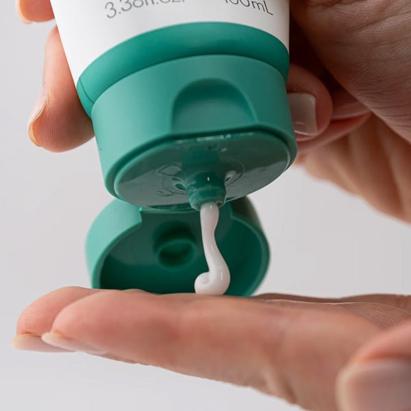 Mitrinošs un nomierinošs pantenola sejas krēms | Purito Mighty Bamboo Panthenol Cream - KOORE