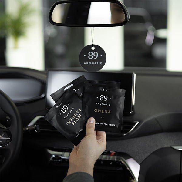 Piekarams papīra gaisa atsvaidzinātājs BLACK GRAPES | Aromatic89 Hanging Paper Air Freshener BLACK GRAPES - KOORE