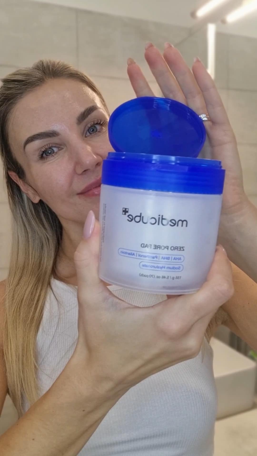 medicube zero pore pad vates diski ar skābēm poru attīrīšanai