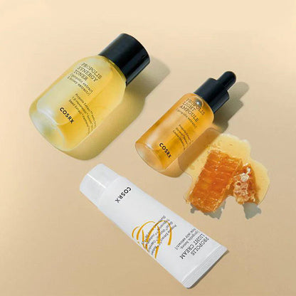 Propolisa krēma gaisīgā tekstūra tuvinājumā