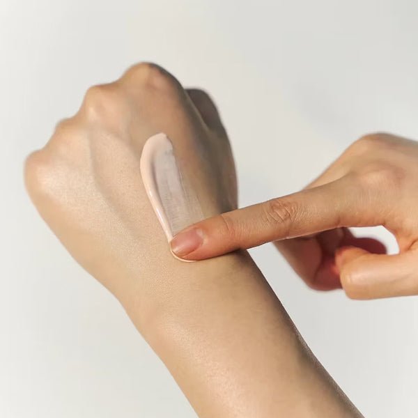 Saules aizsargkrēms ar toni SPF50+ | skin1004 Madagascar Centella Tone Brightening tone - up sunscreen - KOORE