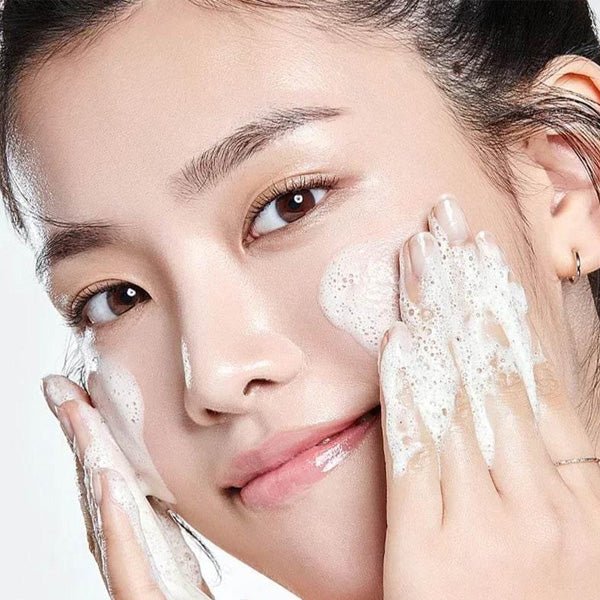 Korejas kosmētika Anua maigas sejas putas ar 8 veidu hialuronskābi 150ml